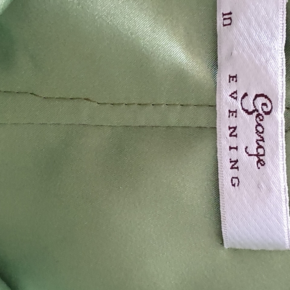 Beautiful green evening dress, George size 10 - Picture 5 of 5